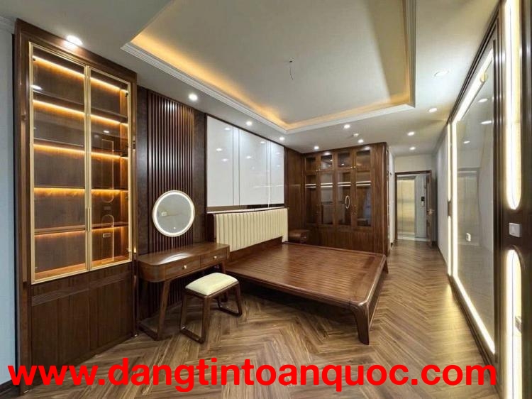 VIP THANH BÌNH HÀ ĐÔNG-MẶT PHỐ-KINH DOANH-NHỈNH 18 TỶ