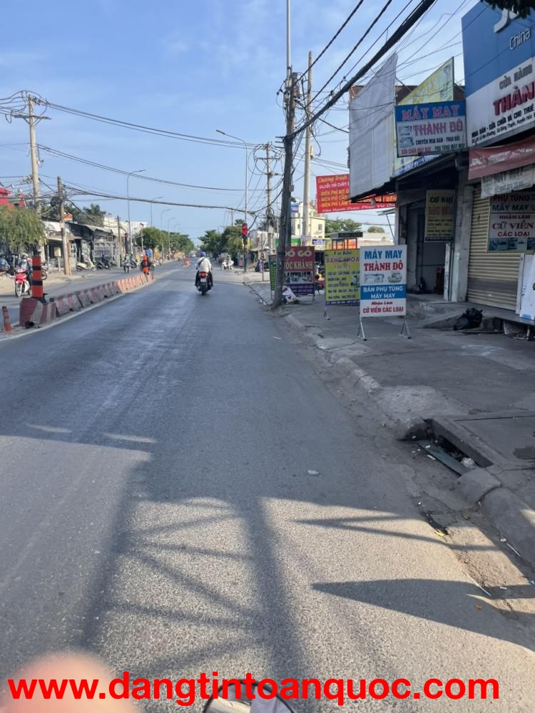 Bán nhà mặt tiền 8,4x35m giá 11 tỷ Đường Bùi Công Trừng