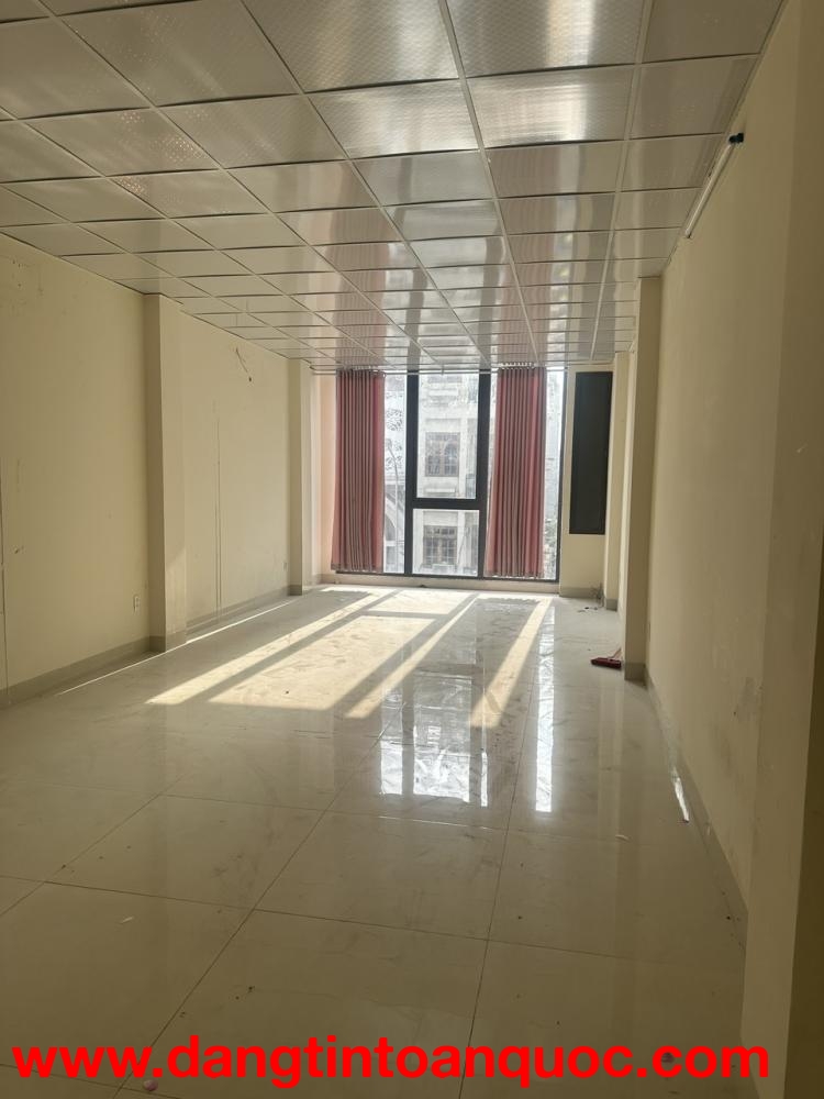 CHO THUÊ NHÀ MẶT TIỀN HỒ VĂN HUẾ – PHÚ NHUẬN - VỊ TRÍ KINH DOANH ĐẸP – SÀN TRỐNG DỄ KHAI THÁC