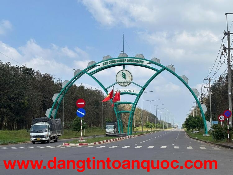 BÁN NHÀ MẶT TIỀN KINH DOANH – NGAY CỔNG KHU CÔNG NGHIỆP LONG KHÁNH, TỈNH ĐỒNG NAI