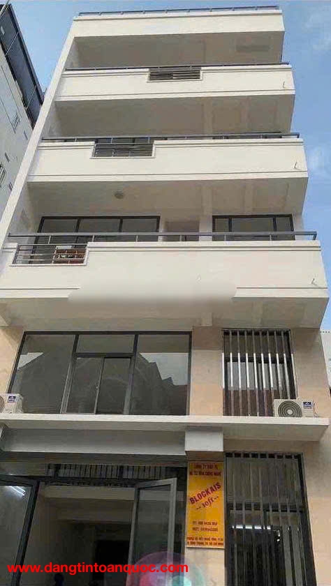 CHO THUÊPHÒNG TRỌ SÁT HUTECH,GTVT, NGOẠI THƯƠNG CHỈ 4TR/THÁNG