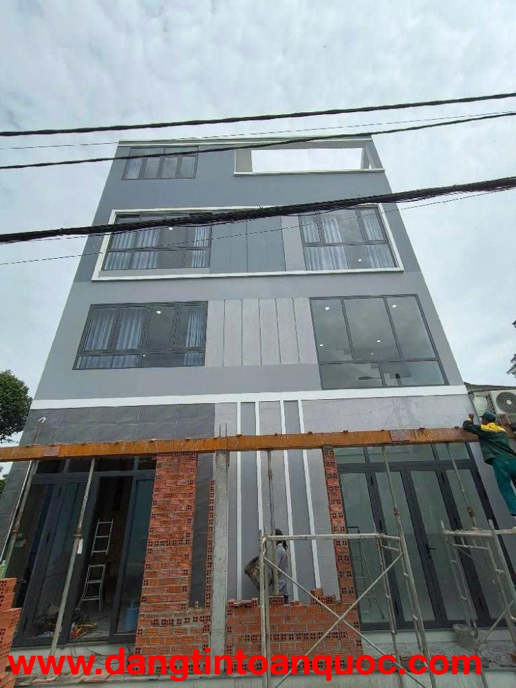 NHÀ BÁN 4 LẦU SÁT MẶT TIỀN - ÔTÔ NGỦ NHÀ 
LÃ XUÂN OAI - TĂNG NHƠN PHÚ A - Q9