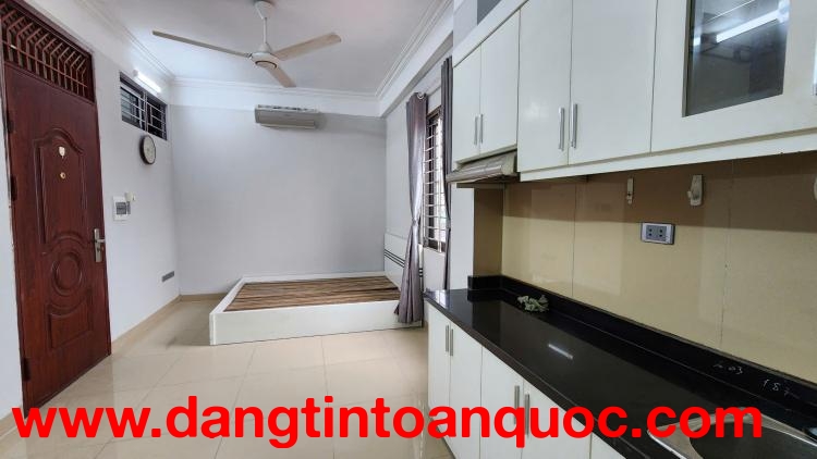 Cho thuê CCMN siêu sang phố Nguyễn Đình Hoàn Cầu Giấy, từ 3.2tr/th Lh:0913506880.