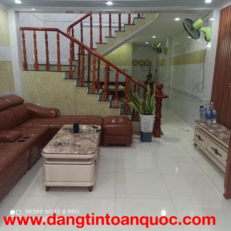 Bán nhà mặt tiền ngay Chợ Hiệp Bình, đối diện Gigamall Phạm Văn Đồng, giá 5 tỷ