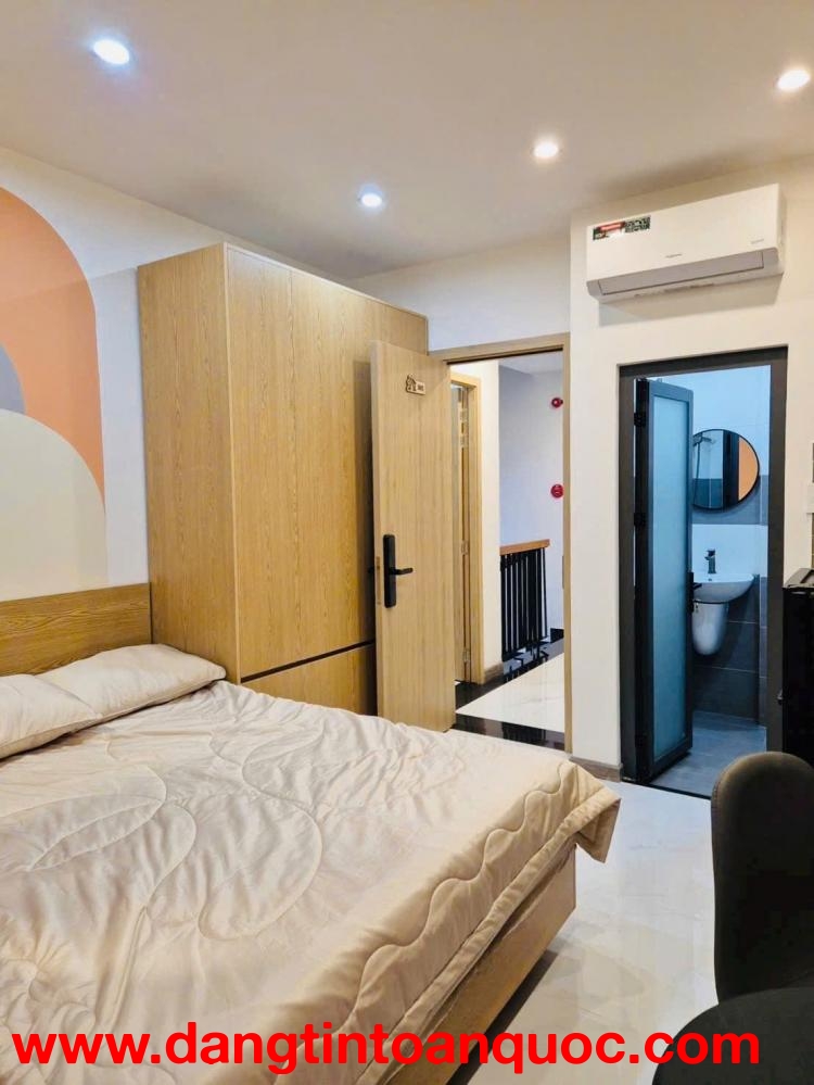 Bán nhà Cao Thắng Quận 10, 14 PN dòng tiền Góc 3 Mặt Tiền Mới 100%,Giá 30Tỷ