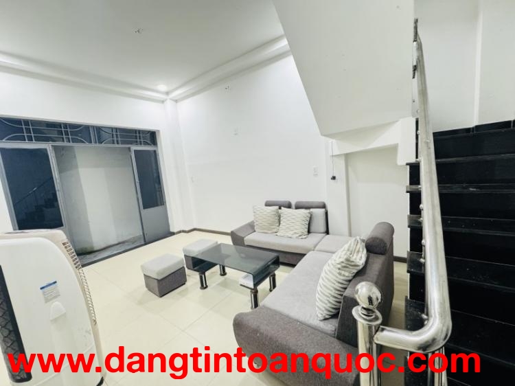 ► Nhà kiệt rộng gần MT Phan Châu Trinh, Cầu Rồng, 45m2, 2.5 tầng cứng, đẹp, 3.59 tỷ