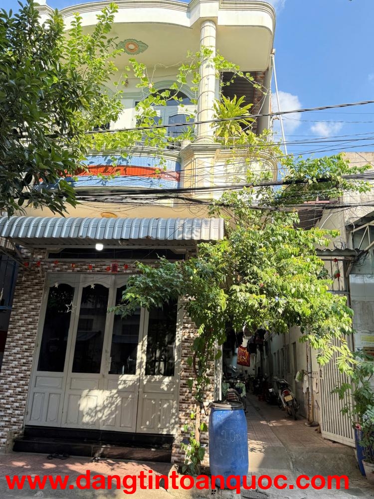 BÁN NHÀ CHÍNH CHỦ 1 TRỆT 1 LẦU VÀ 12 PHÒNG TRỌ NGAY CHỢ  KHU DÂN CƯ 434 - P. BÌNH HÒA, TPHCM