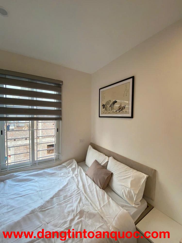 THÁI THỊNH  36M – 5 TẦNG – GIÁ 8.8 TỶ A/C Không nghe nhầm đâu.