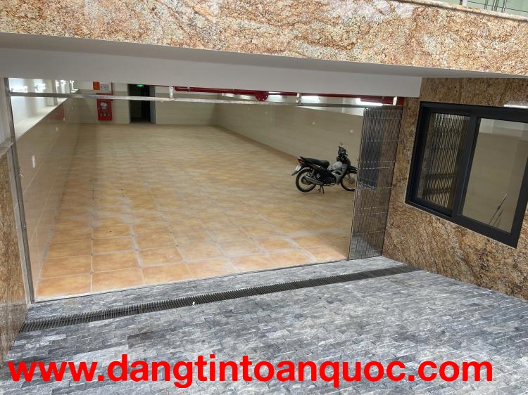 CHO THUÊ MẶT BẰNG MẶT PHỐ NGÔ GIA TỰ – DIỆN TÍCH LỚN