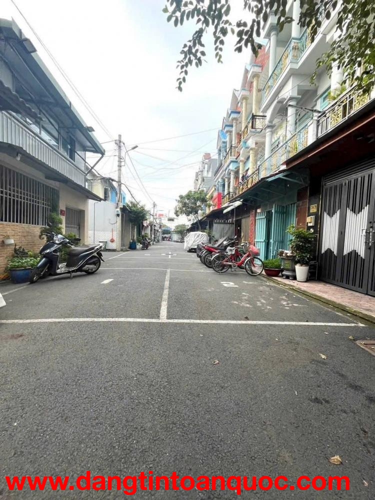 CHÍNH CHỦ GỬI NHÀ 4 TẦNG ĐƯỜNG TRƯỚC NHÀ 8M,  GẦN CHỢ ĐÔNG QUANG BÙI VĂN NGỮ, HIỆP THÀNH, Q12