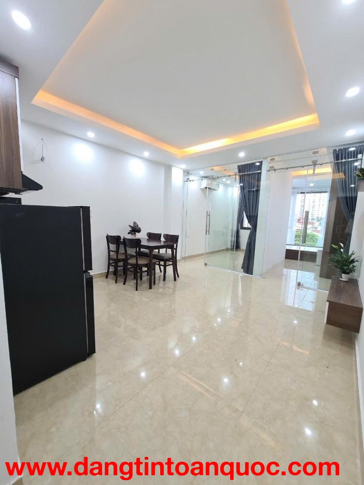 Cho Thuê 2 ngủ 43m đẹp thoáng sáng tại Trịnh Đình Cửu, Thanh Xuân