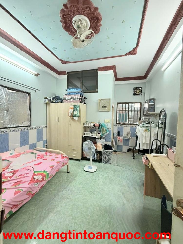 Gấp bán nhà Võ Văn Tần - Quận 3 - sát HXH - 44m2 - 5 tầng - Hoàn công - 8.5 Tỷ