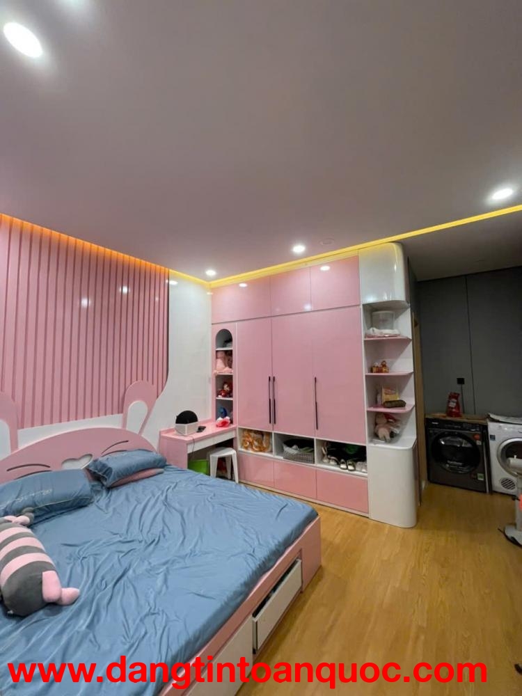 Bán nhà mặt tiền Lê Đình Dương 67m2 ngã tư Hoàng Diệu giá 17 tỷ