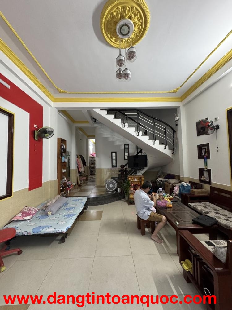 ???? NHÀ 2 TẦNG MẶT TIỀN KHUÊ TRUNG – Ở NGAY – GIÁ CHỈ 7,7 TỶ!