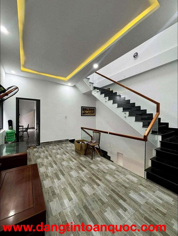 Bán nhà 3 tầng mặt tiền đường CHƠN TÂM 5 - Gần ĐH SƯ PHẠM