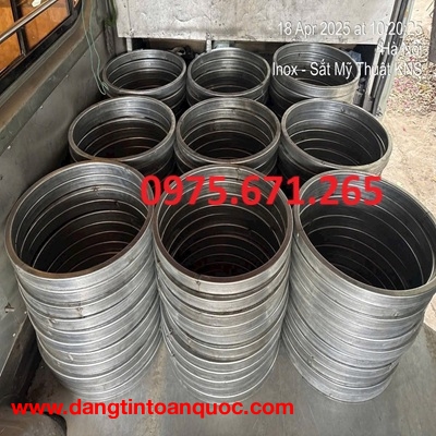 Mua vòng tròn uốn mỹ thuật ở đâu uy tín?