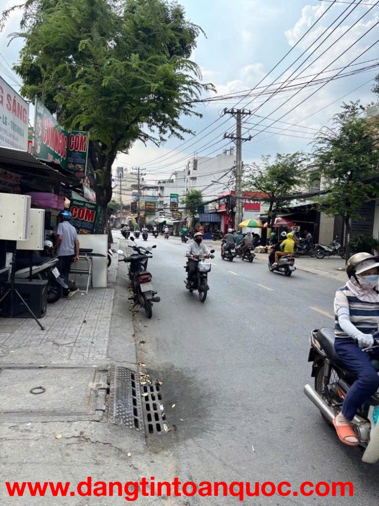 Bán nhà hẻm xe hơi đường Nguyễn Văn Quá-Tô Ký Quận 12 41m2 dọn vào ở ngay giá chỉ 3.x tỷ