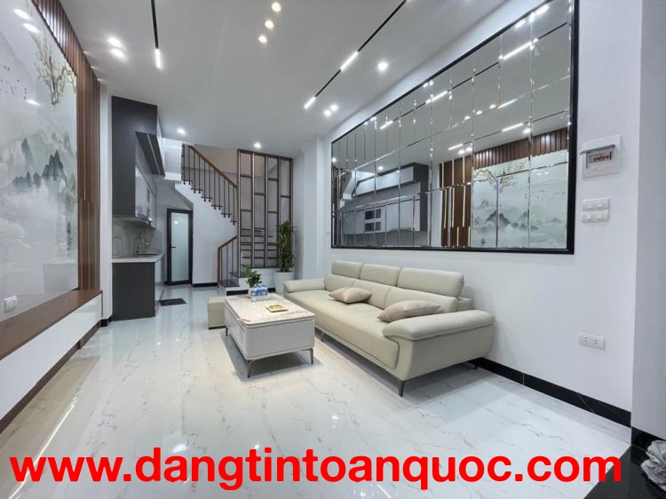 CHÍNH CHỦ TRUNG TÂM THANH XUÂN, MỚI XÂY SIÊU ĐẸP THOÁNG SÁNG, 33M2 GIÁ 8.7 TỶ