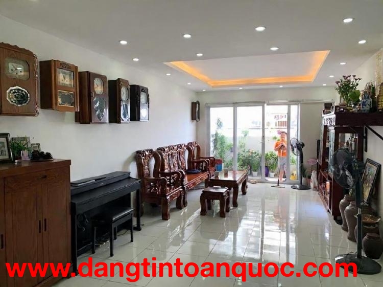 chung cư học viện quốc phòng xuân la 137m 3 ngủ 2 wc 11,95 tỷ-lô góc