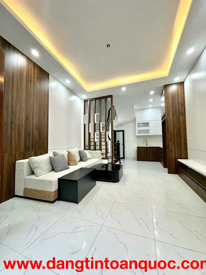 ????!: LÔ GÓC - NGÕ 3 GÁC - GẦN PHỐ ???? Bán nhà Đống Đa