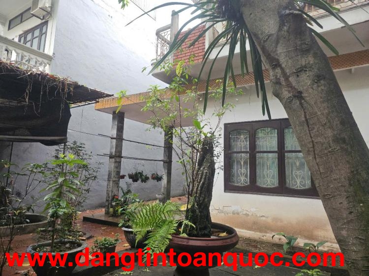 Quận Hai Bà Trưng gia đình có nhà cần bán gấp 0915364813