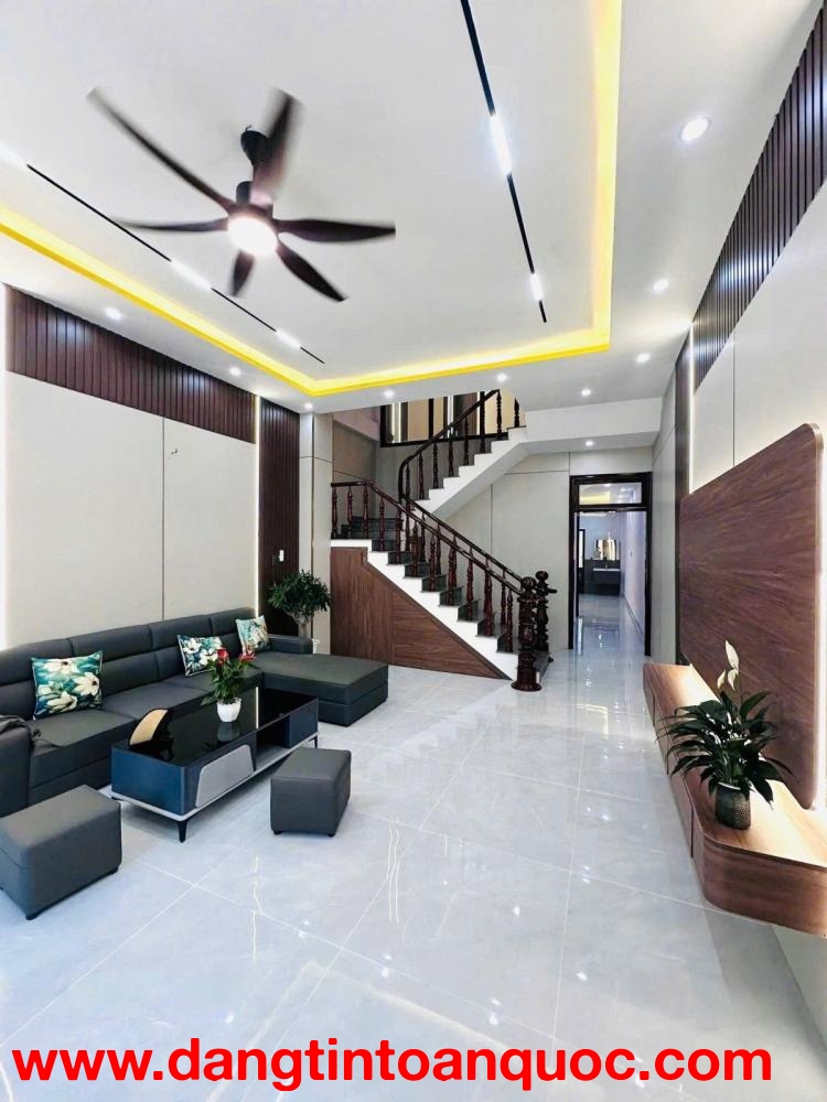 ???? NHÀ 3 TẦNG HÒA XUÂN – Ở SƯỚNG, KINH DOANH ĐỈNH – GIÁ CHỈ 8,8 TỶ!