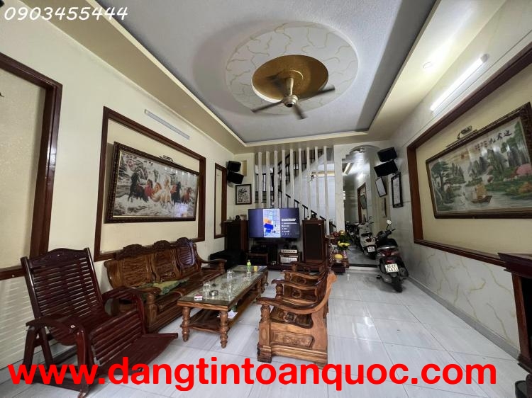 Bán nhà mặt phố KDC Tân Bình, 130m2, 5m x 26m, sát KCN, 6.3 tỷ, Dĩ An