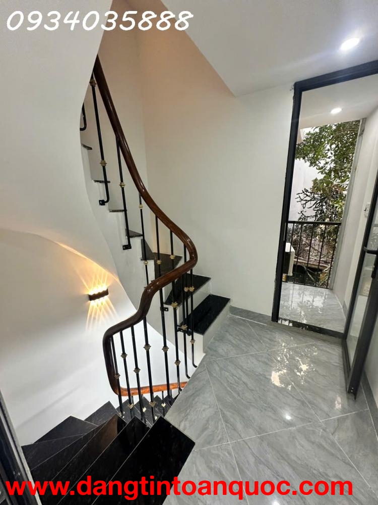 Bán nhà ngõ Hòa Bình 7 Minh Khai, Hai Bà Trưng, 18/24m², 4 tầng, giá 3.35 tỷ