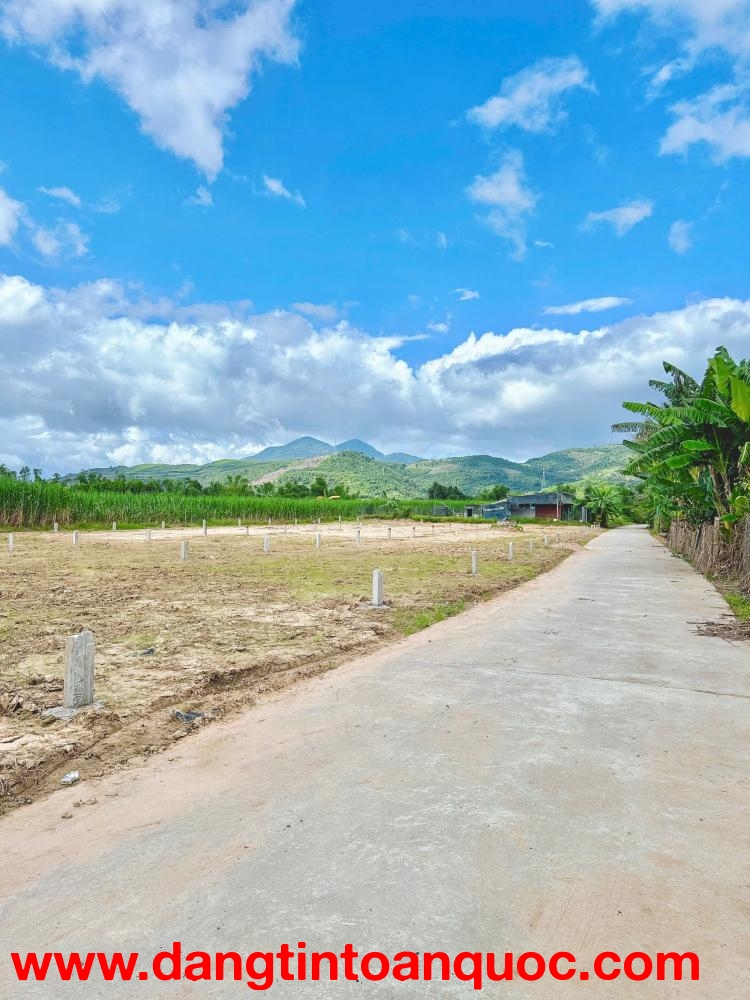 Bán 16 lô full thổ cư trung tâm xã Diên Phước( xã Diên Thọ mới) Diện tích: 130m2 Giá bán 490 Mọi thô