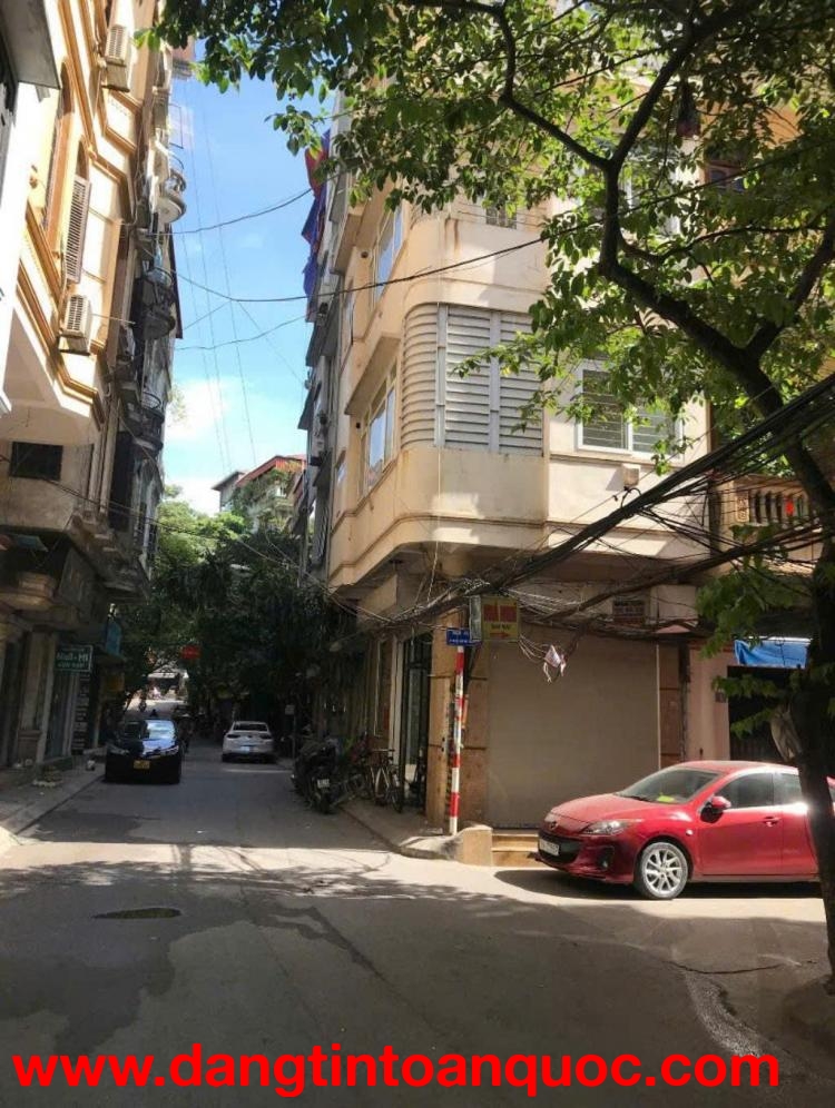 Siêu rẻ, bán nhà phố Kim Mã, ô tô tránh, kinh doanh tốt, 85m chỉ 28 tỷ