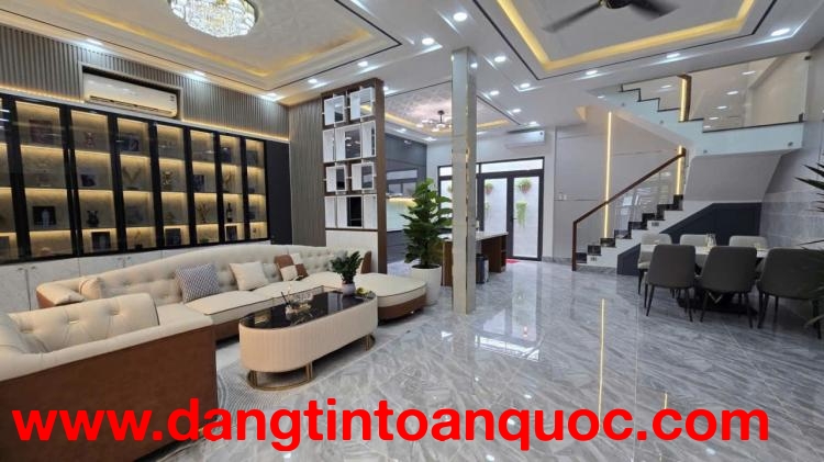 NHÀ ĐẸP HẺM XE HƠI HUỲNH TẤN PHÁT – 4PN – SÂN THƯỢNG – Ở NGAY – GIÁ CHỈ 8.9 TỶ