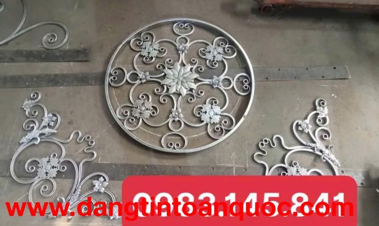 Xưởng uốn vòng tròn sắt mỹ thuật trang trí uy tín, giá tốt