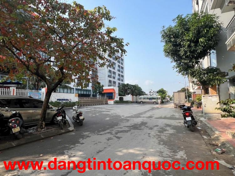 CC CHỦ ĐANG RẤT CẦN TIẾN MUỐN BÁN NHANH LÔ ĐẤT MẶT PHỐ NAM TỪ LIÊM, HÀ NỘI, PHÂN LÔ VỈA HÈ ,TRUNG TÂ