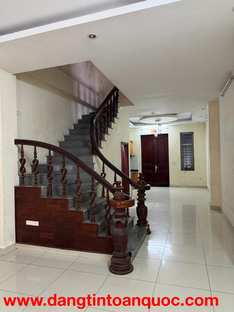 Cho thuê nhà ngõ Tam Trinh, Hoàng Mai, 70m² x 5 tầng, giá 18 triệu