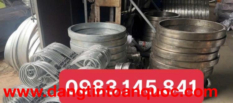 Chuyên gia công vòng tròn sắt mỹ thuật trang trí mái kính