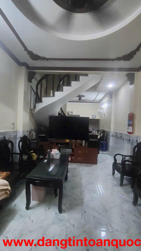 NHÀ HXH NGUYỄN TƯ GIÃN, 4x18M, 1 TRỆT 2 LẦU + SÂN THƯỢNG, CÁCH MT 1 CĂN!