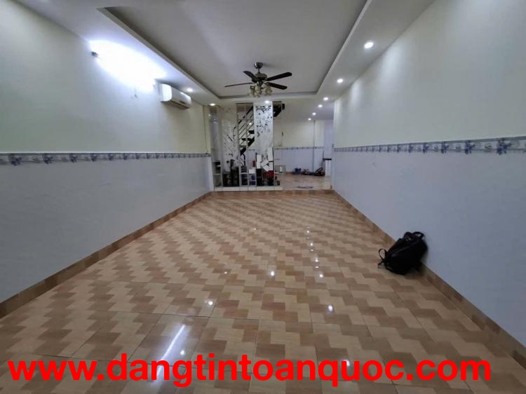 T2077 ???????? nhà Trần Bình Trọng GV, SHR, Nở hậu, HXH, 2 tầng, 4x18m, 4.x tỷ