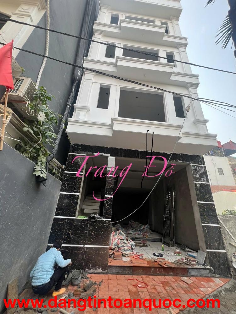 Hoa hậu Hữu Hoà - Cầu Tó, 50m*4 tầng, mặt tiền 5m. Cách cầu Tó chỉ 500m thuận tiện di chuyển