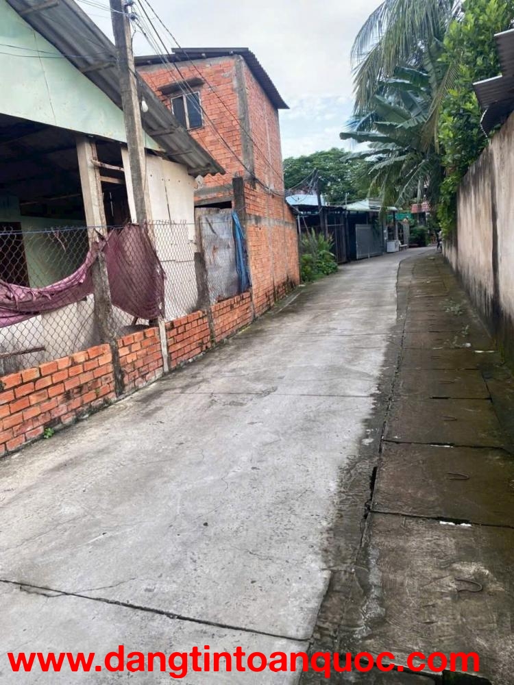 Em cần ra đi miếng đất tại xã Long Bình Điền ,Tiền Giang cũ , nay là Xã Chợ Gạo , Tỉnh Đồng Tháp mới