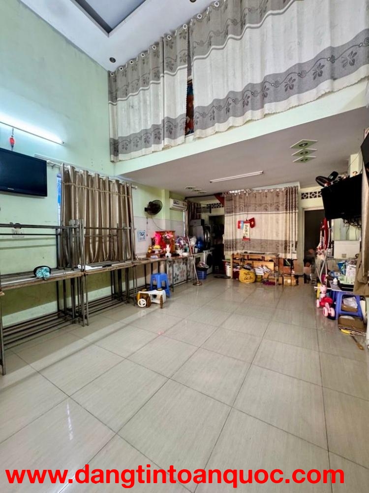 Bán Nhà mặt tiền kinh doanh Lê Thị Hoa, Bình chiểu, thủ đức 70m2 – mua có thu nhập ngay, giá tốt dướ