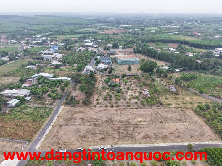 Đất nền Hồ Tràm giá đáy 700tr, đường nhựa 10m, cách nút giao cao tốc 2 phút – Sổ riêng