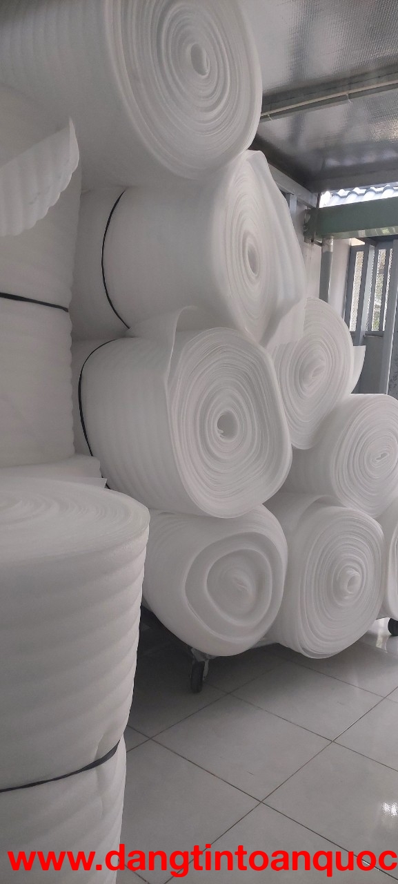 Màng xốp pe bọc lót hàng hóa chống va đập tại Hóc Môn