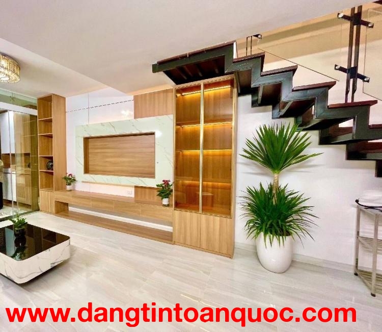 bán nhà thụy khuê 41m x5 tầng 14,8 tỷ-cách phố 10m,5p đi bộ ra hồ