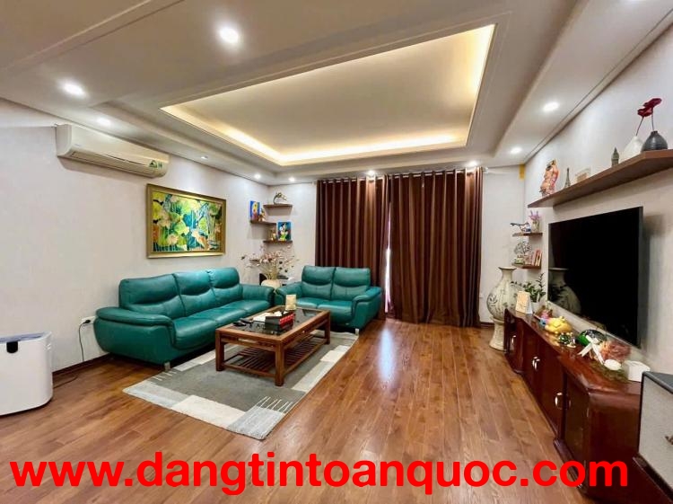 CĂN GÓC BERRIVER LONG BIÊN - Tầng cao - Ban công đông nam, view thoáng, vườn treo -Giá tốt