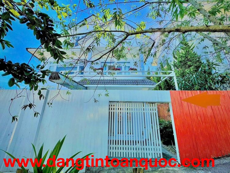 Cho thuê villa sân vườn đường Quang Trung Phường 9 Đà Lạt giá 28 triệu