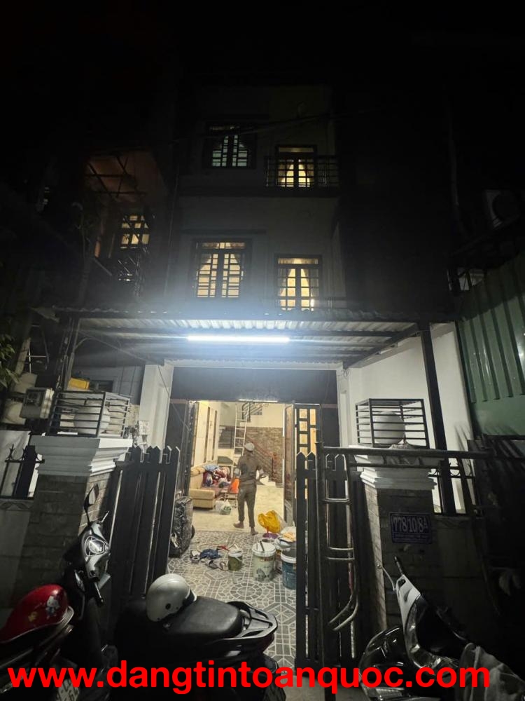 NHÀ ĐẸP – GIÁ TỐT  – CHÍNH CHỦ CẦN Cho Thuê Tại Hẻm số 8 Đường Phú Thuận, phường tân Phú, Quận 7, HC