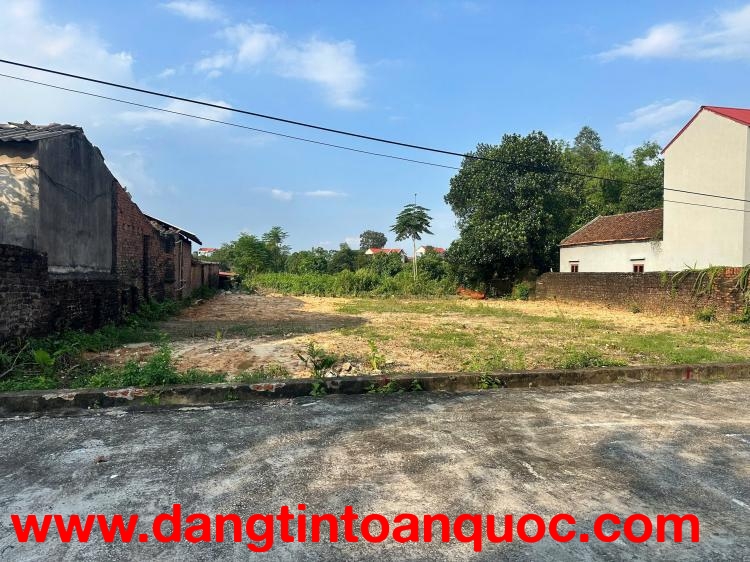 CẦN BÁN ĐẤT THỔ CƯ – THÔN HÀNG CƠM, VIỆT LẬP, TÂN YÊN, BẮC GIANG