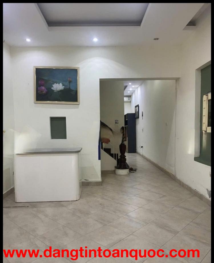 Cho thuê nhà ngõ Pháo Đài Láng 61m² x 4 tầng, 5 ngủ, 3 WC, 24.5 triệu