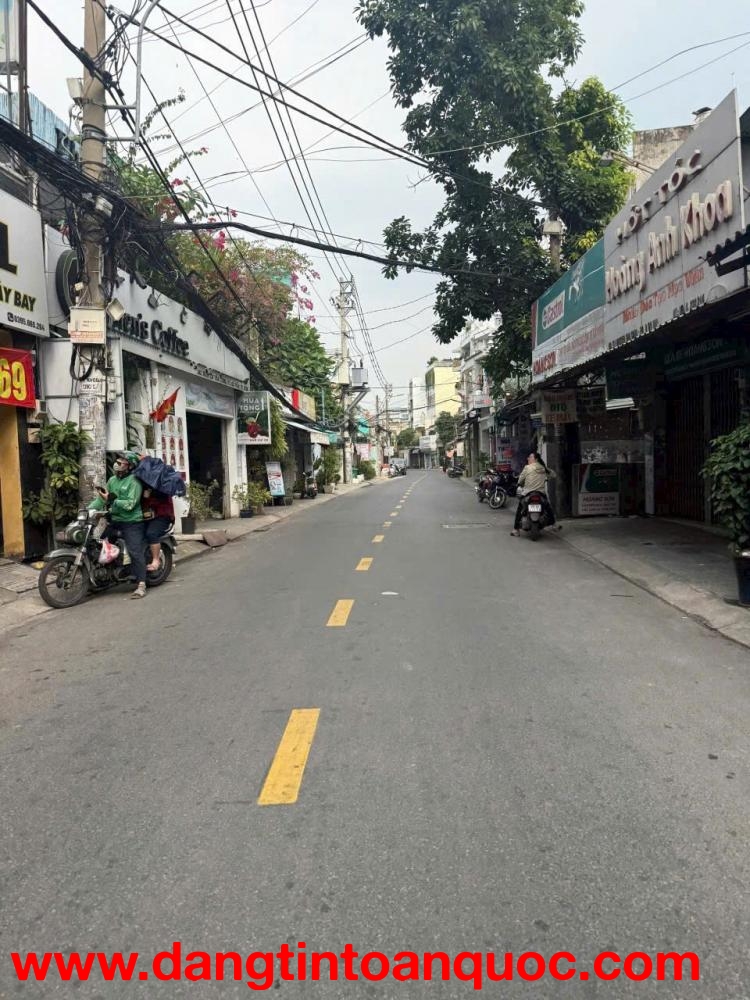 Chính chủ cần bán gấp nhà 4 tầng,hẻm xe hơi, đường Nguyễn Văn Công, P.03, GV, giá chỉ 7.8 tỷ,ở ngay