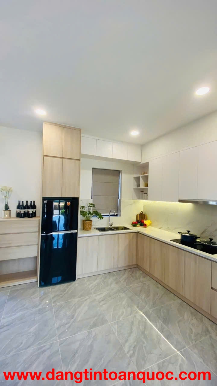 Cho thuê nhà 3PN 3WC – mặt tiền 7m – dọn vào ở ngay